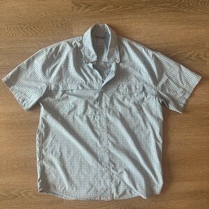 Huk brand Light Blue Plaid Short-Sleeve Shirt - Casual Men's Button-Down